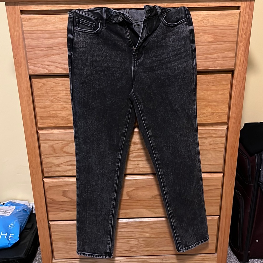 PacSun size 25 mom jean black distressed denim